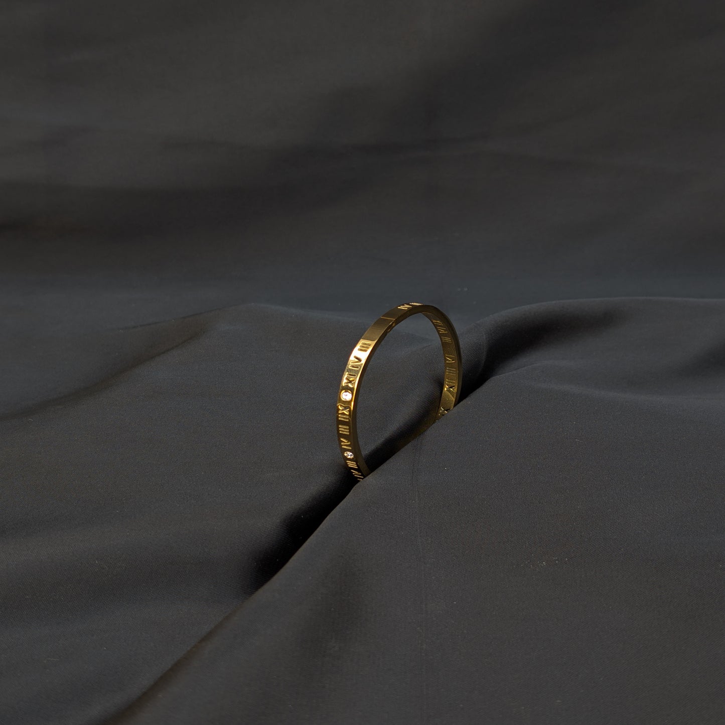 ✨Roman Number Handcuff✨