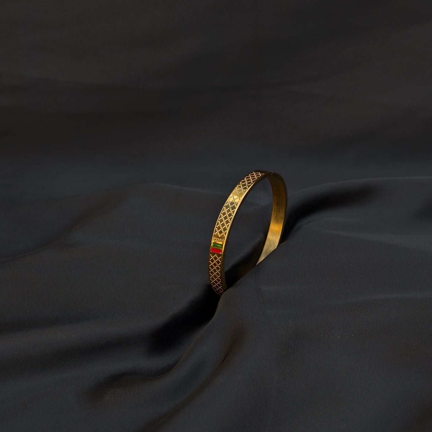 ✨Gucci Handcuff✨