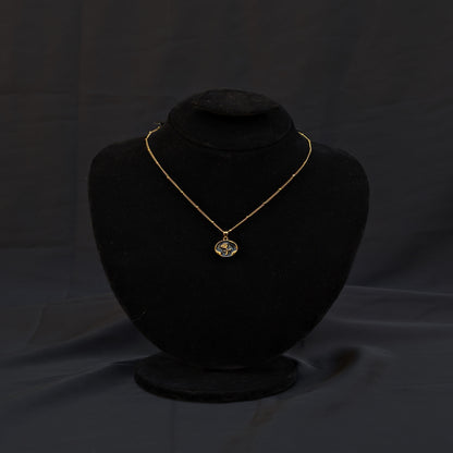 ✨Branded Black/White Flower Stainless Steel Neckless✨