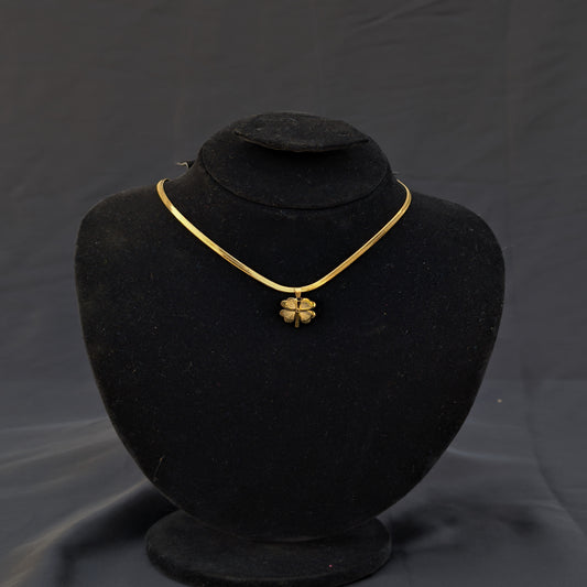 ✨Lucky Leaf 🍀 Golden Stainless Steel Necklace✨