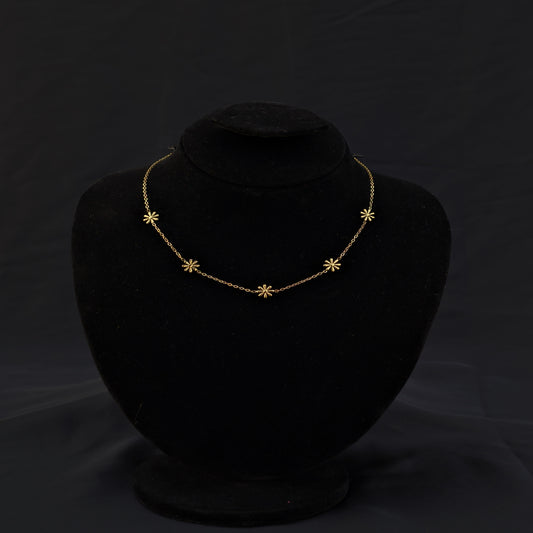 ✨Golden Flowers Stainless Steel Necklace✨