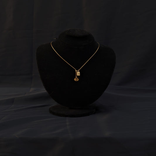 ✨Women's Gold Brick Pendant Pull-out Clavicle Chain Titanium Necklaces✨